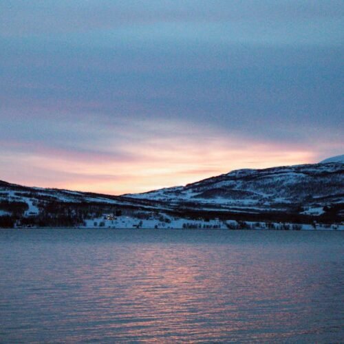 Snow Mountains - Peaceful winter sunset over a snow-covered lands #20426546