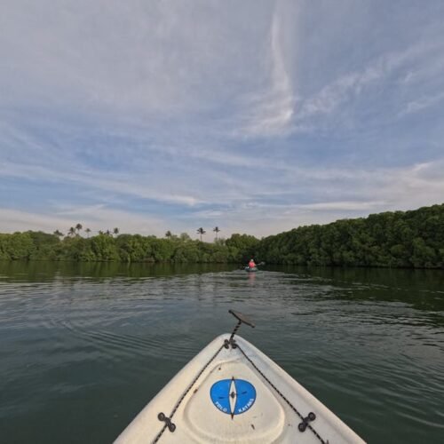 Beach Scenery - Experience a serene kayaking journey through lus #28961799