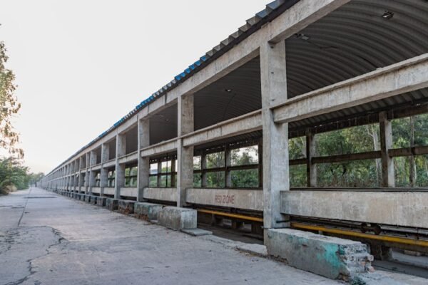 Desert Wilderness - Deserted concrete train station platform in Delh #32451522